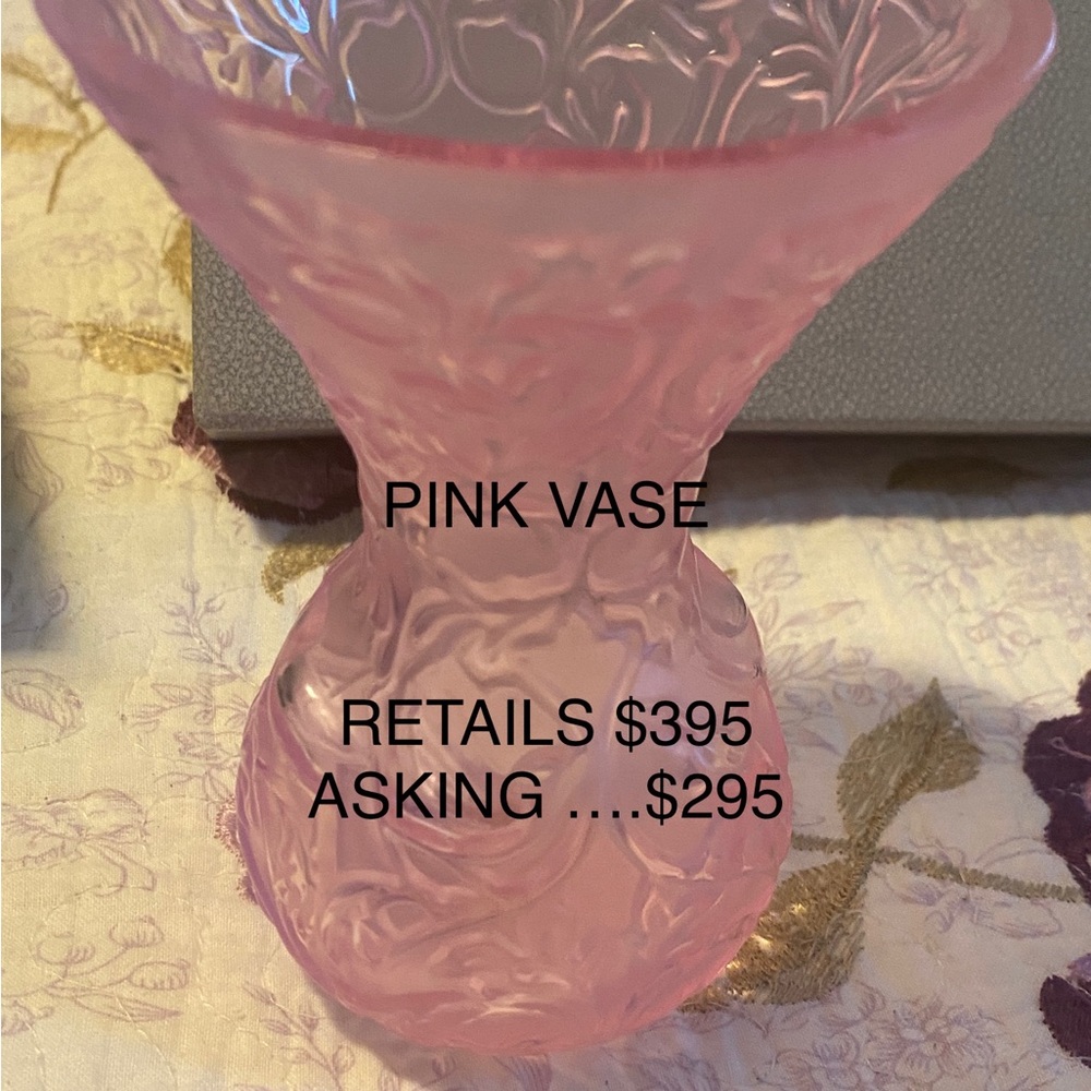LALIQUE FROSTED PINK VASE